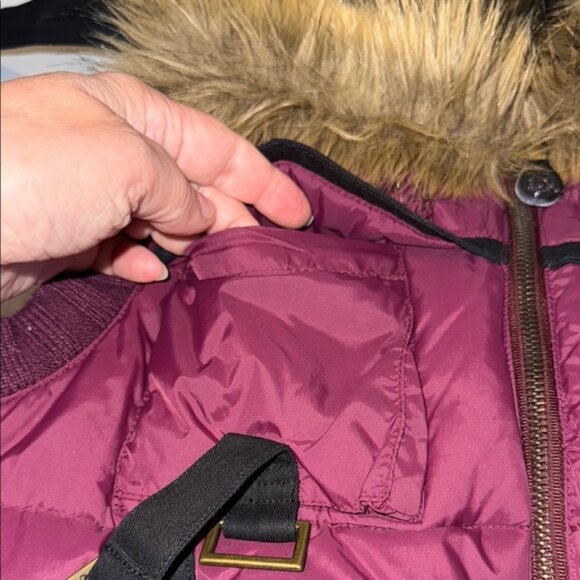 Peeples & Lula Puffer Vest Burgundy Black Faux Fur Collar Stylish Layering Sz S - Picture 7 of 14